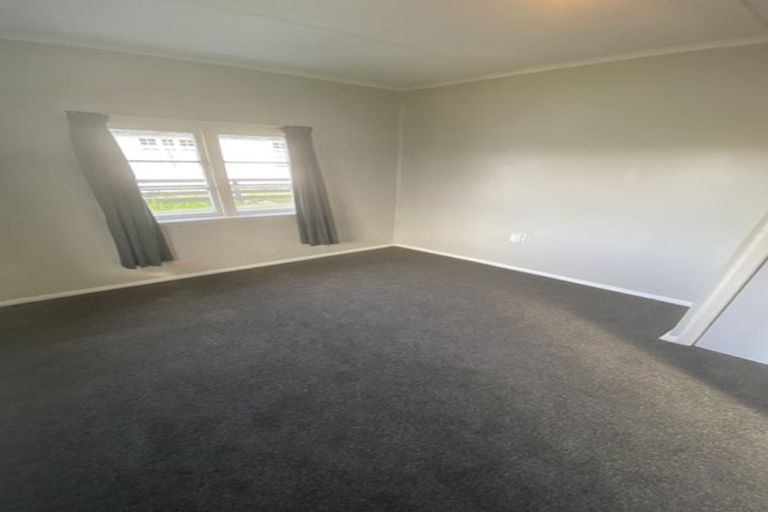 Photo of property in 16 Norton Street, Foxton Beach, Foxton, 4815