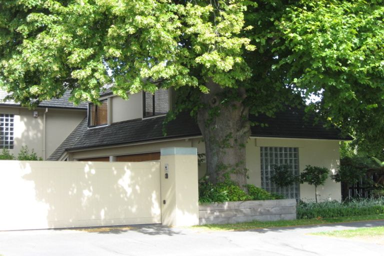 Photo of property in 14 Stratford Street, Merivale, Christchurch, 8014