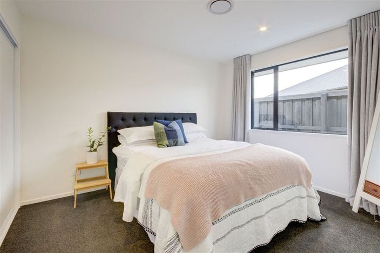 Photo of property in 19 Angus Place, Rangiora, 7400