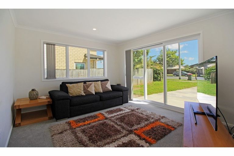 Photo of property in 99 Stancombe Road, Flat Bush, Auckland, 2016