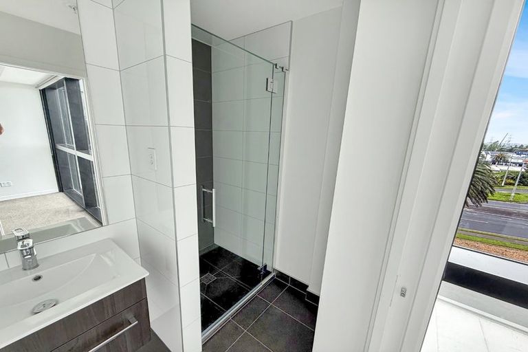 Photo of property in 410/8 Lakewood Court, Manukau, Auckland, 2104