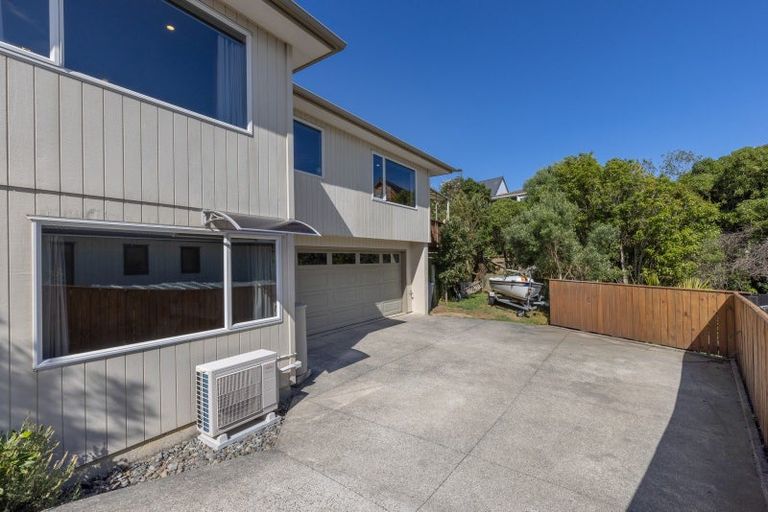 Photo of property in 47 Saint Ives Drive, Camborne, Porirua, 5026