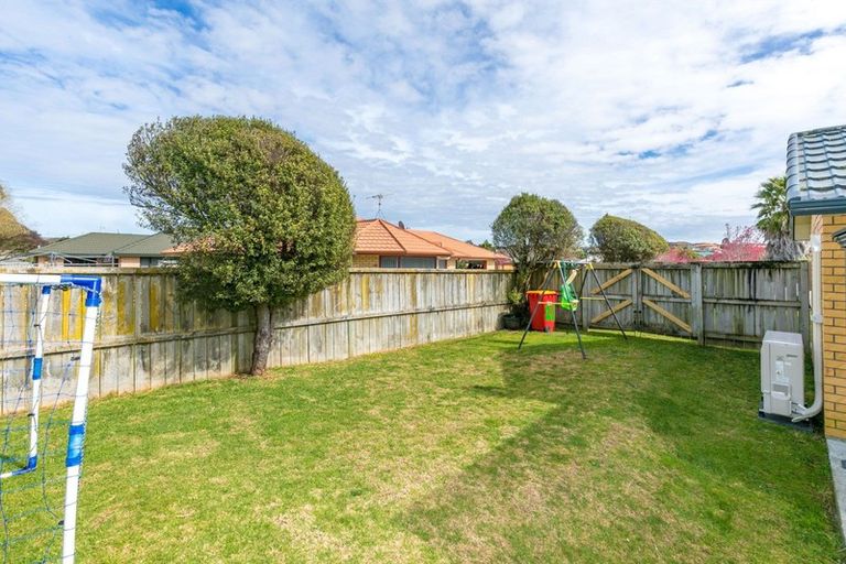 Photo of property in 21 Twickenham Place, Nawton, Hamilton, 3200