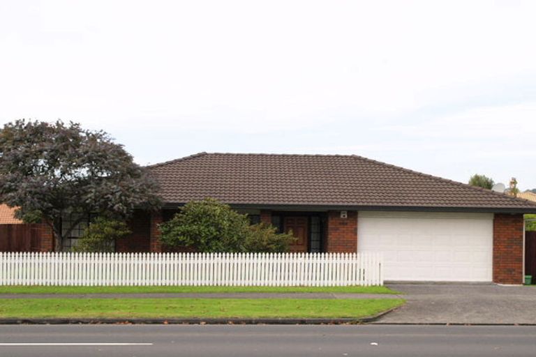 Photo of property in 252 Botany Road, Golflands, Auckland, 2013