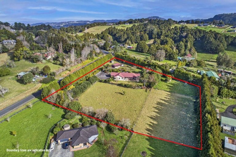 Photo of property in 11 Logan Cameron Road, Kauri, Kamo, 0185