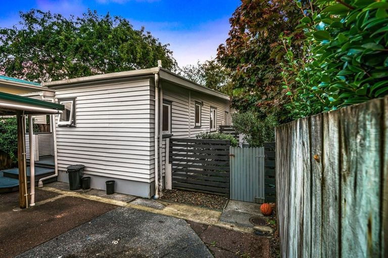 Photo of property in 308 Royal Road, Massey, Auckland, 0614