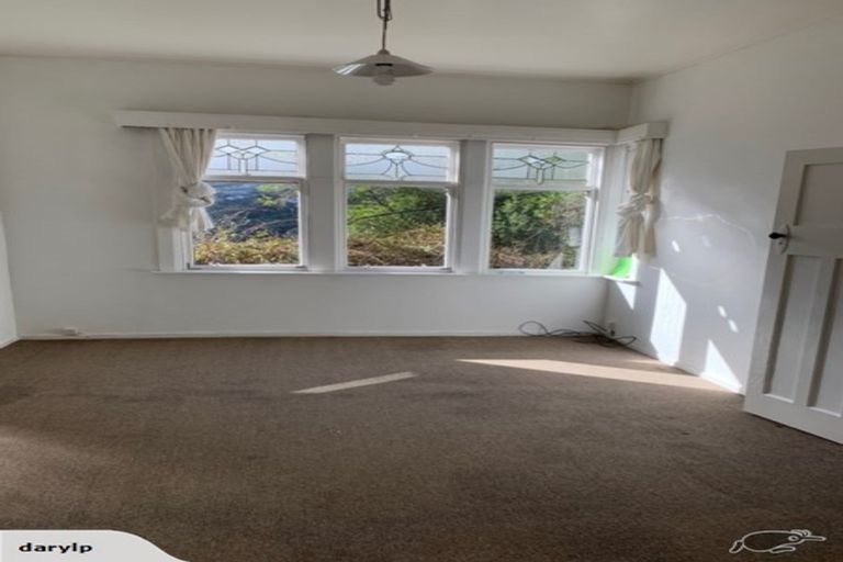 Photo of property in 2/139 Wadestown Road, Wadestown, Wellington, 6012