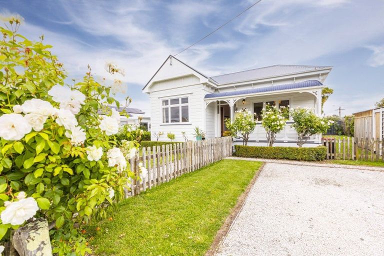 Photo of property in 59 Ferry Road, Clive, 4102