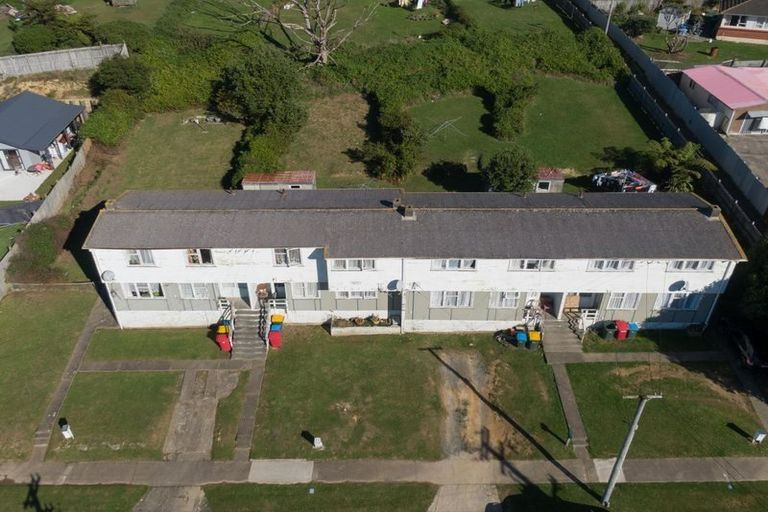 Photo of property in 50-56 Leicester Street, Cannons Creek, Porirua, 5024