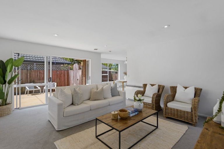 Photo of property in 8 Patricia Place, Harewood, Christchurch, 8051