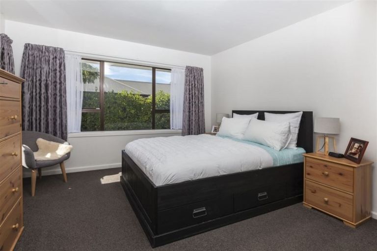 Photo of property in 101 Isleworth Road, Bishopdale, Christchurch, 8053