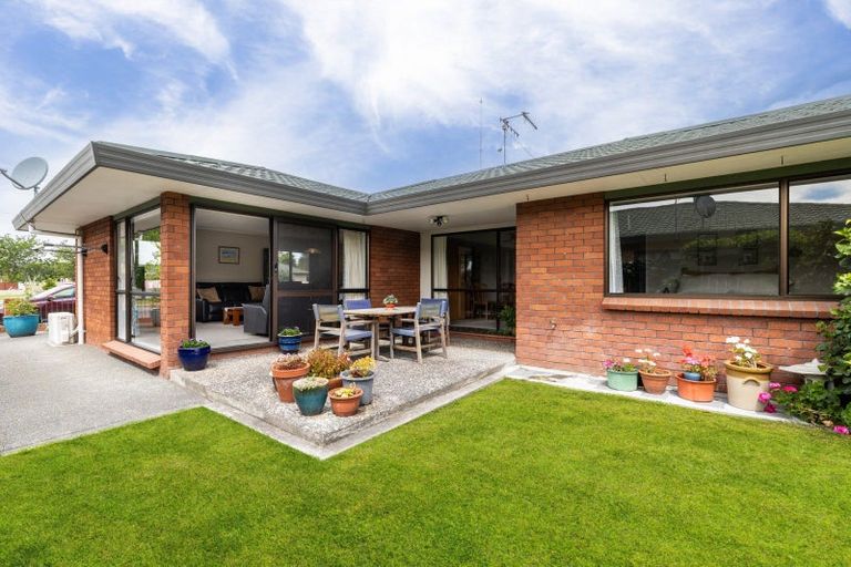 Photo of property in 82a Church Road, Taradale, Napier, 4112