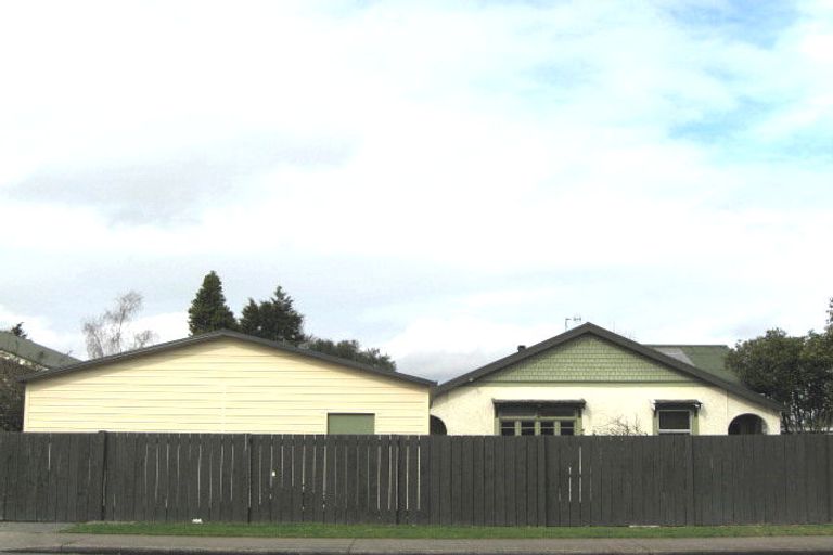 Photo of property in 204 Davis Street, Saint Leonards, Hastings, 4120