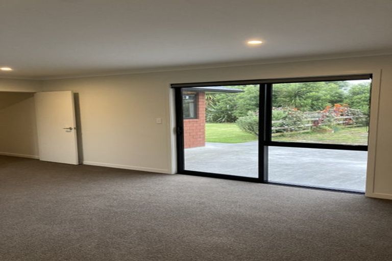 Photo of property in 7 Cumming Street, Okato, 4335