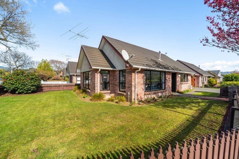 Photo of property in 52 Mcparland Street, Ebdentown, Upper Hutt, 5018