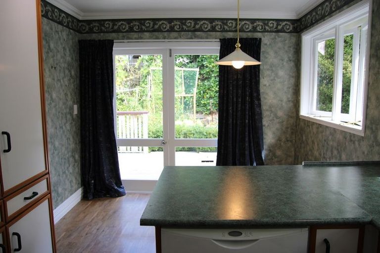 Photo of property in 22 Acacia Road, Torbay, Auckland, 0632