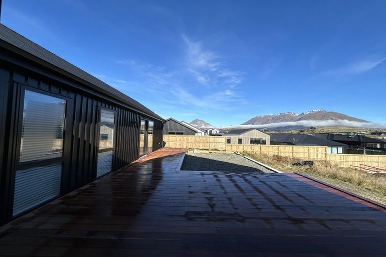 Photo of property in 45 Shepherd Road, Jacks Point, Queenstown, 9371