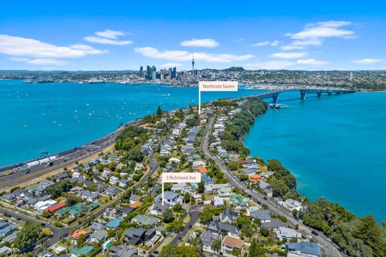 Photo of property in 3 Richmond Avenue, Northcote Point, Auckland, 0627