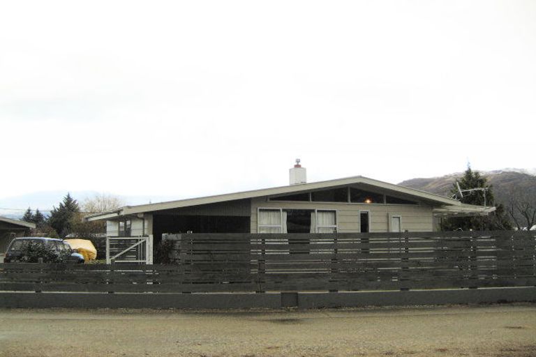 Photo of property in 71 Shields Street, Clyde, 9330