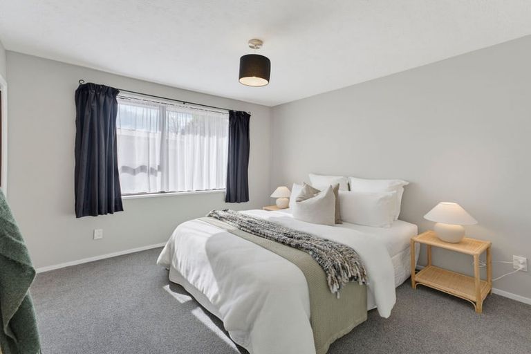 Photo of property in 52 Valecrest Avenue, Parklands, Christchurch, 8083