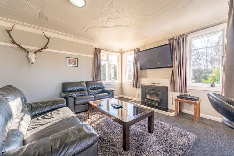 Photo of property in 14 Bathgates Road, Waimate, 7980