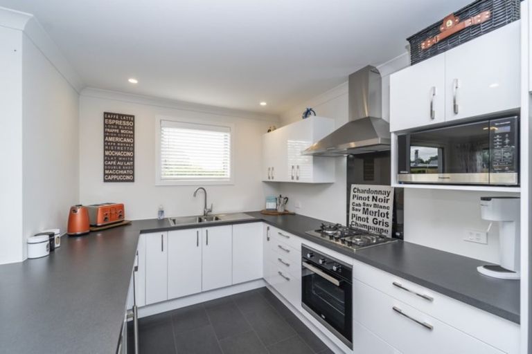 Photo of property in 22 Tuscan Lane, Martinborough, 5711