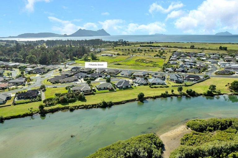 Photo of property in 7 Pukeko Street, Ruakaka, 0116