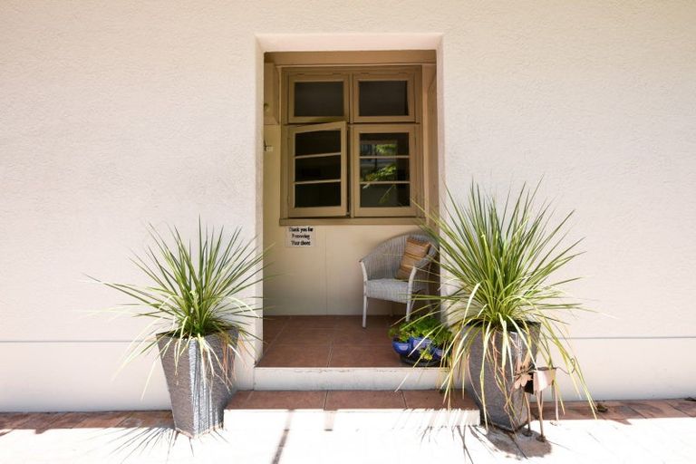 Photo of property in 11-19 Wellington Street, Picton, 7220