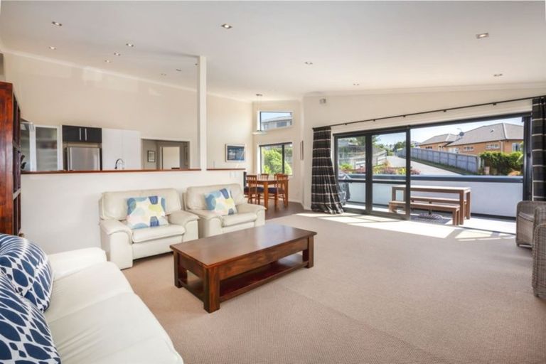 Photo of property in 85 Te Puia Drive, Aotea, Porirua, 5024