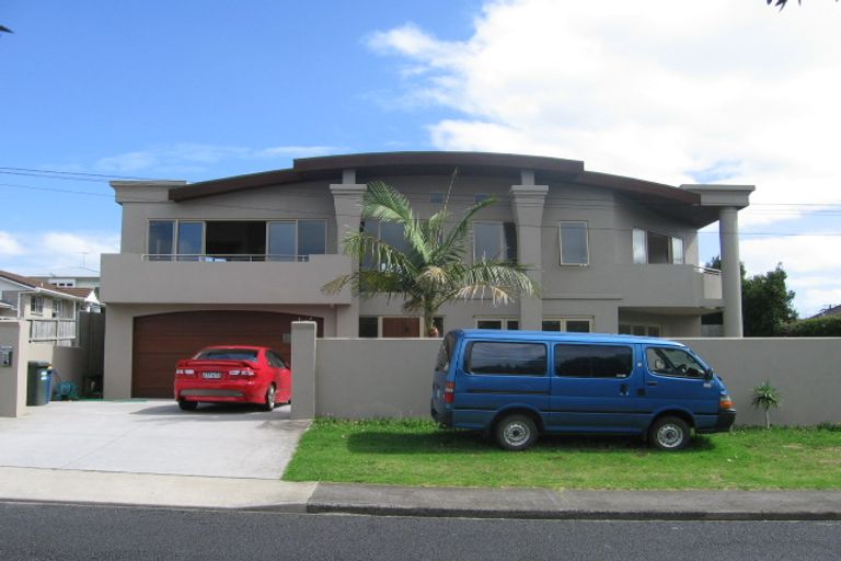 Photo of property in 4b Alma Road, Milford, Auckland, 0620