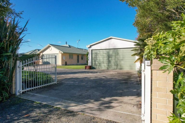 Photo of property in 9 Garth Road, Levin, 5571