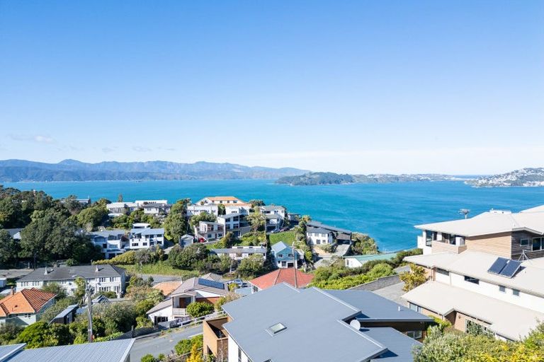 Photo of property in 18 Mandalay Terrace, Khandallah, Wellington, 6035