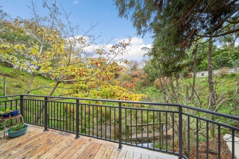 Photo of property in 198 Seaview Road, Westown, New Plymouth, 4310