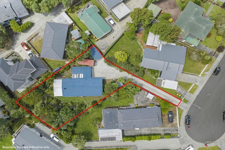 Photo of property in 5 Papa Place, Birkdale, Auckland, 0626