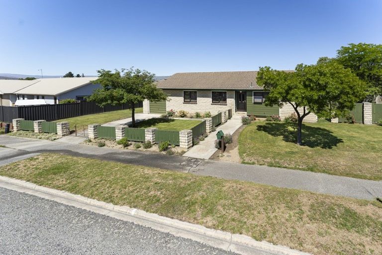 Photo of property in 58 Cairnmuir Crescent, Cromwell, 9310