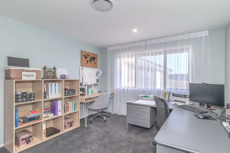 Photo of property in 28 Oriwa Lane, Levin, 5571