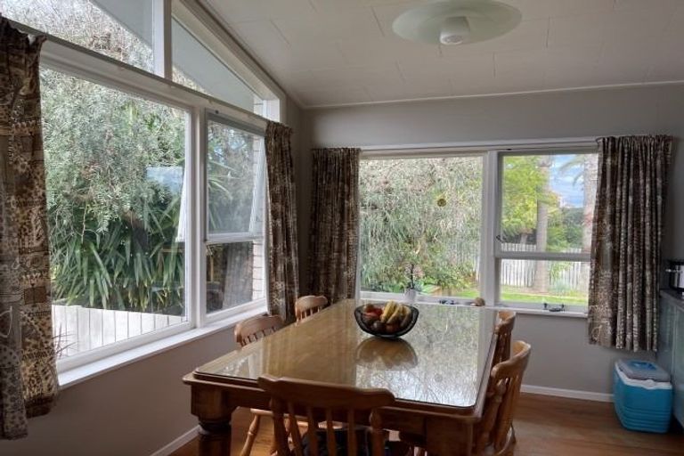 Photo of property in 4 Clivedene Street, Matua, Tauranga, 3110