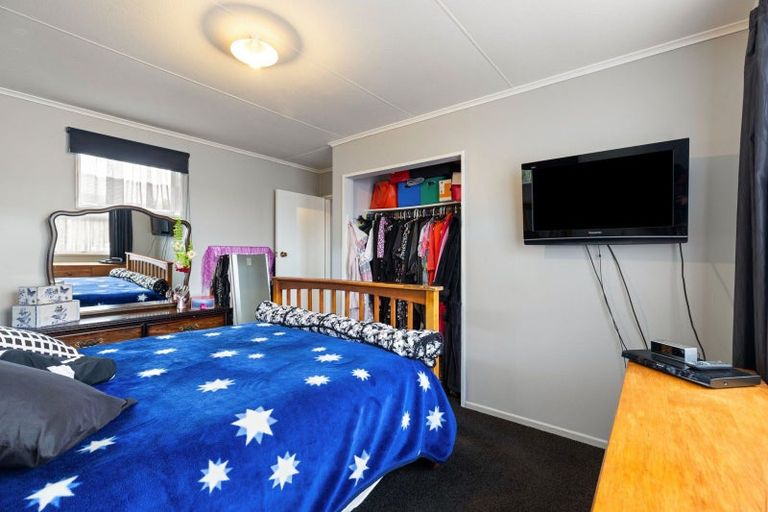 Photo of property in 6 Turakina Street, Westbrook, Palmerston North, 4412