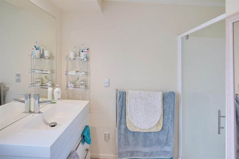 Photo of property in 2 Willowside Place, Amberley, 7410