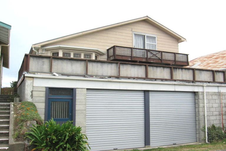 Photo of property in 28 Tirangi Road, Rongotai, Wellington, 6022