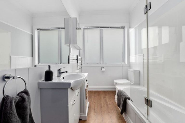 Photo of property in 53 Awamutu Grove, Waiwhetu, Lower Hutt, 5010