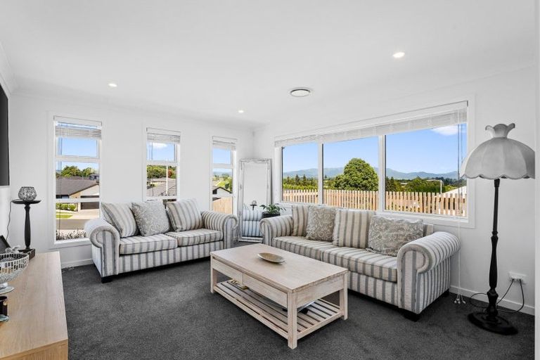 Photo of property in 4 Herring Place, Omokoroa, 3114