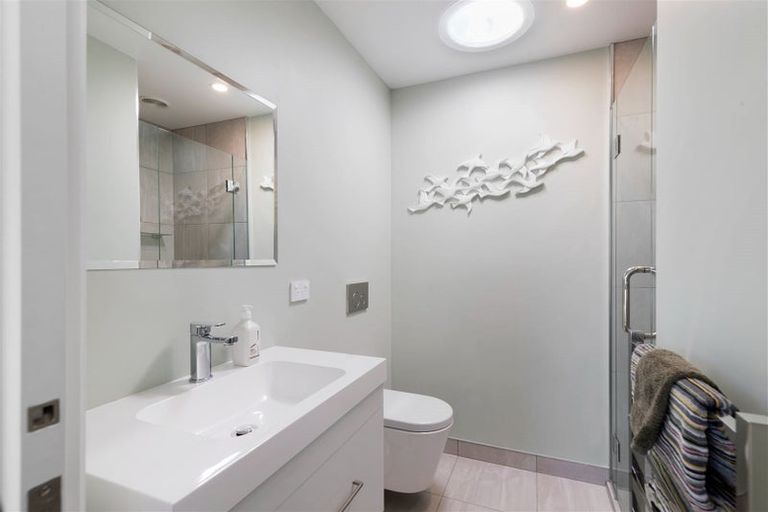 Photo of property in 4 Leaning Rock Lane, Wanaka, 9305