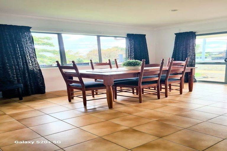 Photo of property in 17 Brewster Road, Pukekawa, Tuakau, 2696