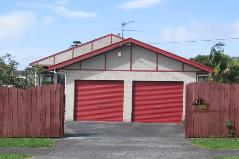 Photo of property in 6 Barbary Avenue, Kelston, Auckland, 0602