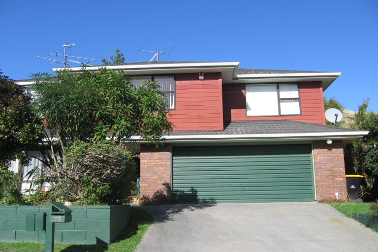 Photo of property in 73 Woodman Drive, Tawa, Wellington, 5028