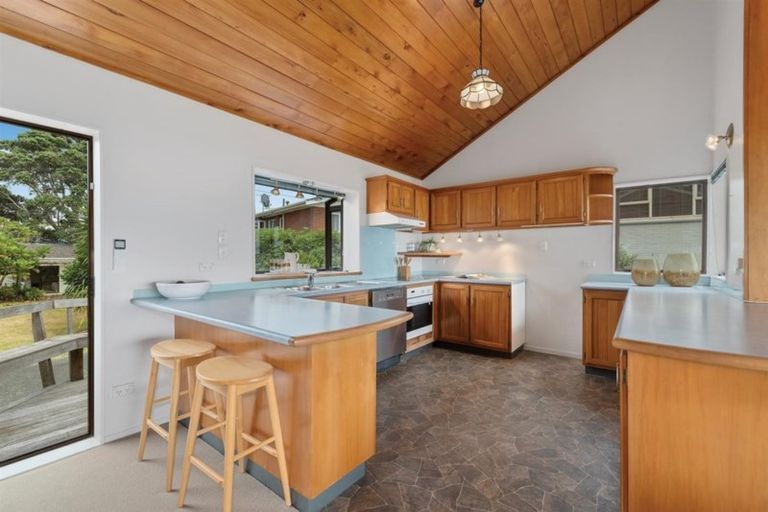 Photo of property in 9 Kohu Street, Orewa, 0931