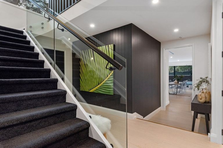 Photo of property in 34a Saltburn Road, Milford, Auckland, 0620