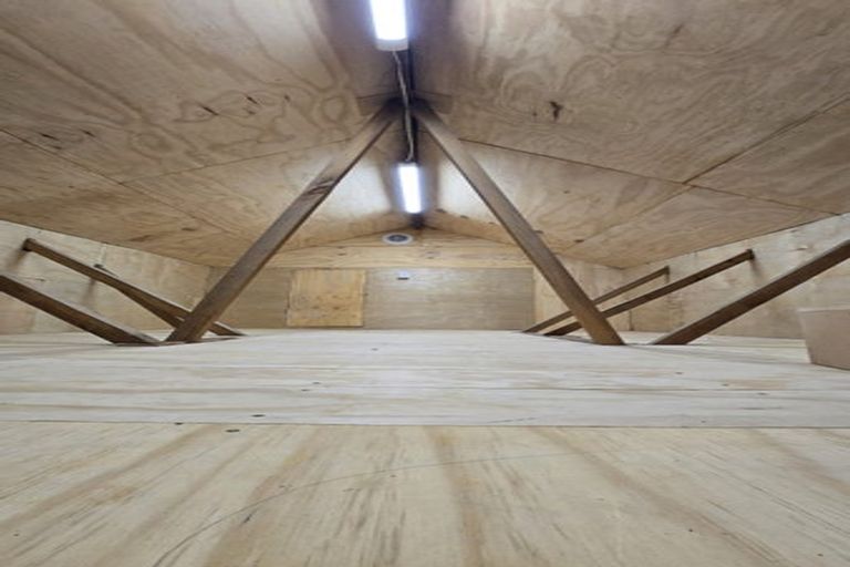 Photo of property in 63 Carlisle Road, Torbay, Auckland, 0630