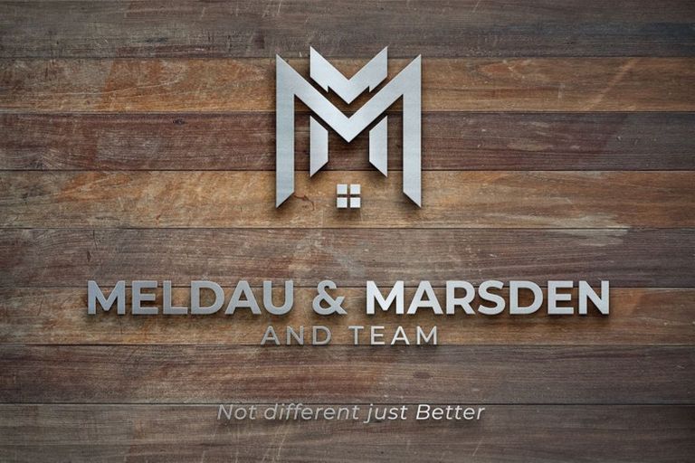 Photo of property in 37 Hobsonville Road, West Harbour, Auckland, 0618